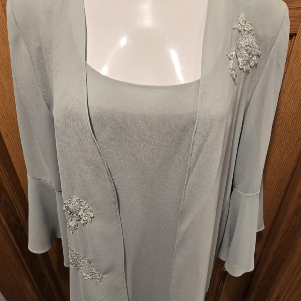 Elegant Gray Midi Dress with Floral Accents